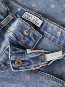 NAME IT Mom Jeans Bella Medium Blue Denim Flower